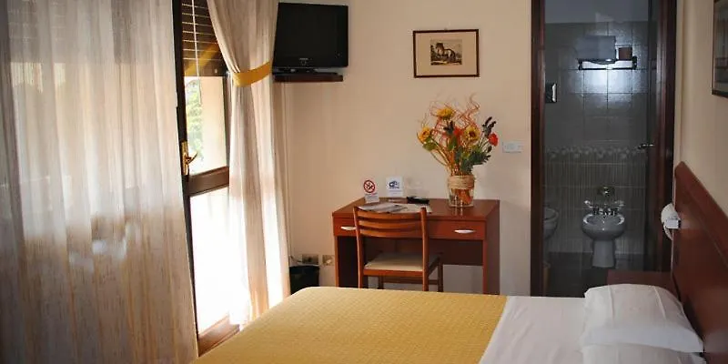 ***  Hotel Derby Sirmione Italy