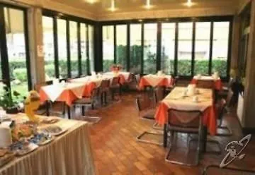 Hotel Derby Sirmione Italy