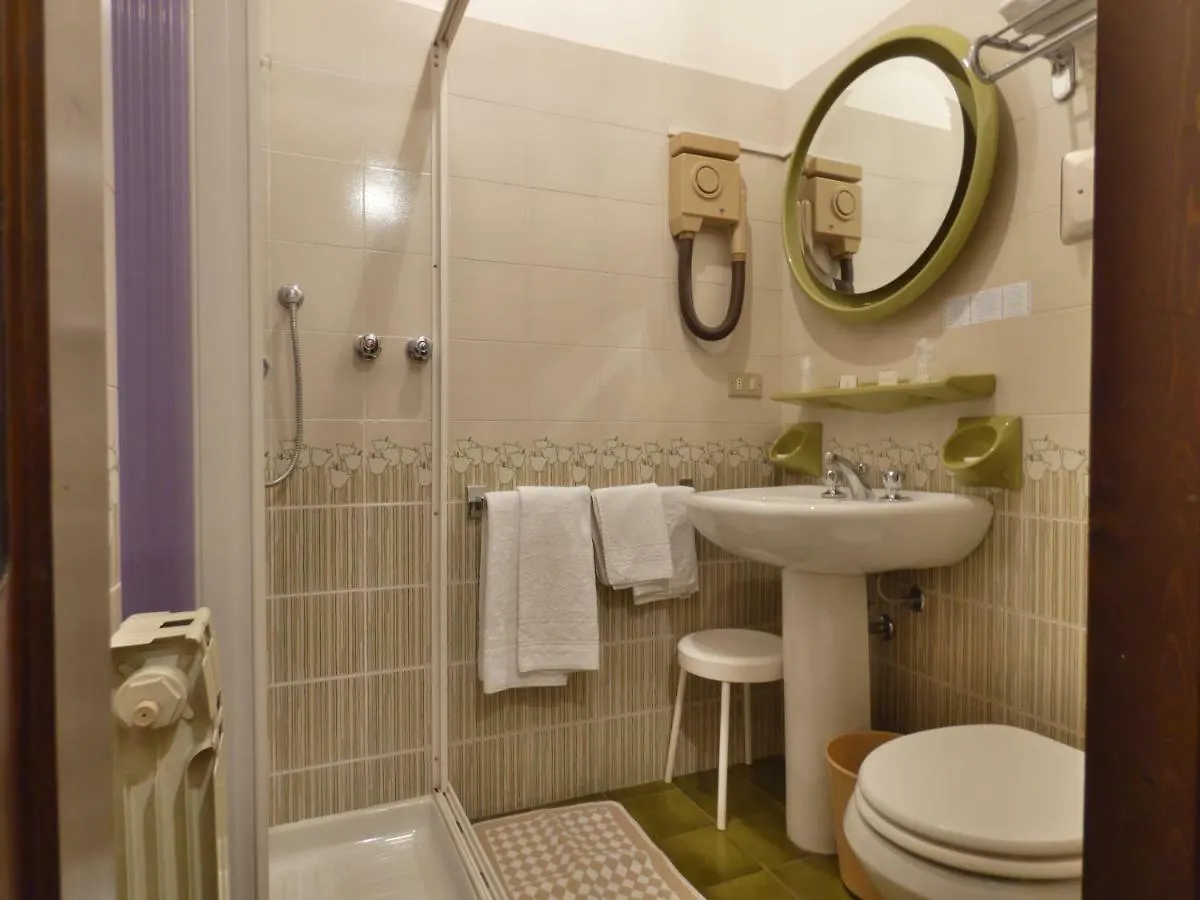 Hotel Derby Sirmione 3*,