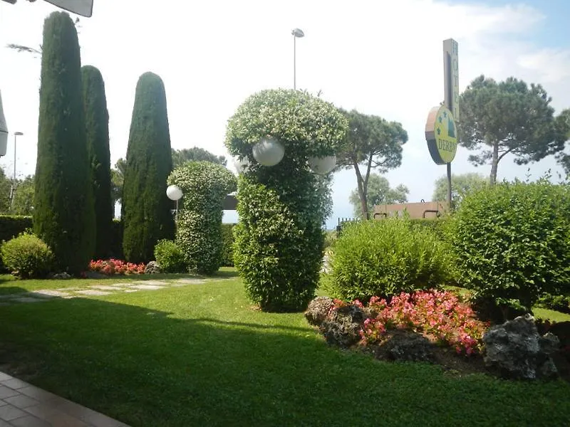 Hotel Derby Sirmione 3*,  Italy